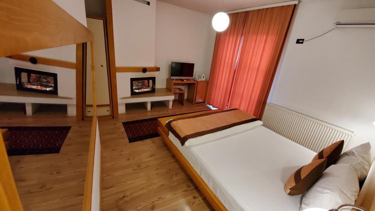 Hotel Prizreni Экстерьер фото