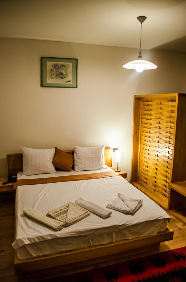 Hotel Prizreni Экстерьер фото
