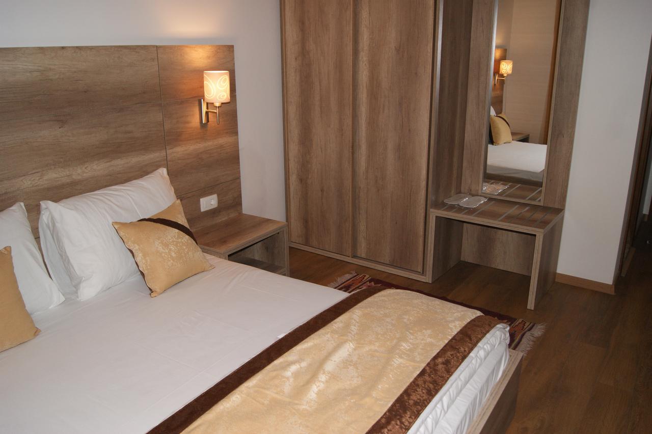 Hotel Prizreni Экстерьер фото