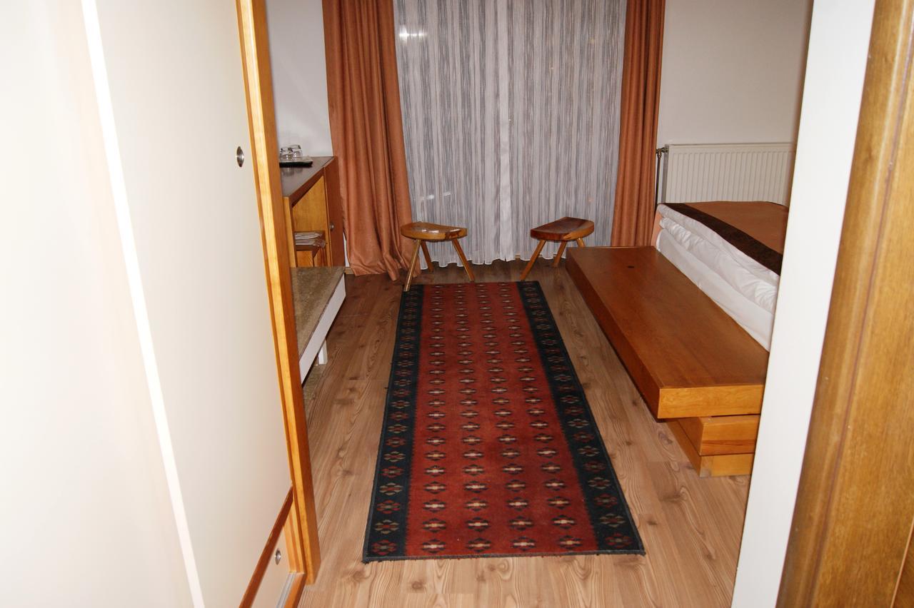 Hotel Prizreni Экстерьер фото